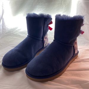 Mini cut blue paisley uggs